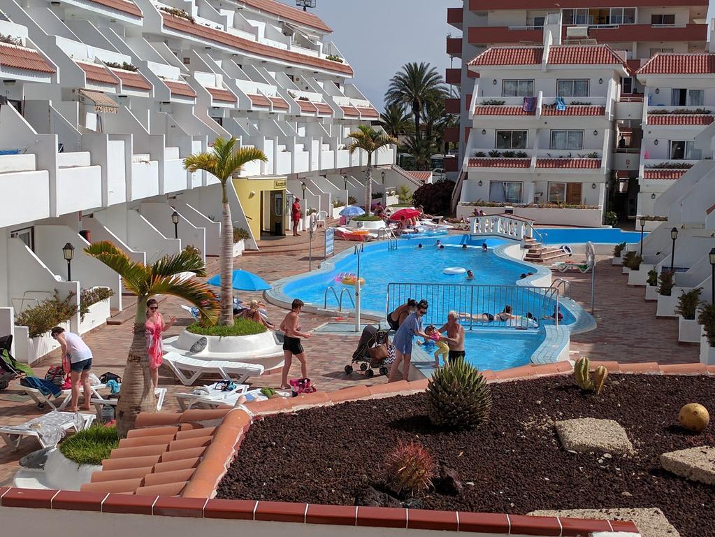 פלאייה דה לאס אמריקס Apartamentos Las Floritas מראה חיצוני תמונה